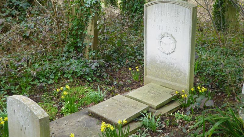 grave of charles williams at holywell